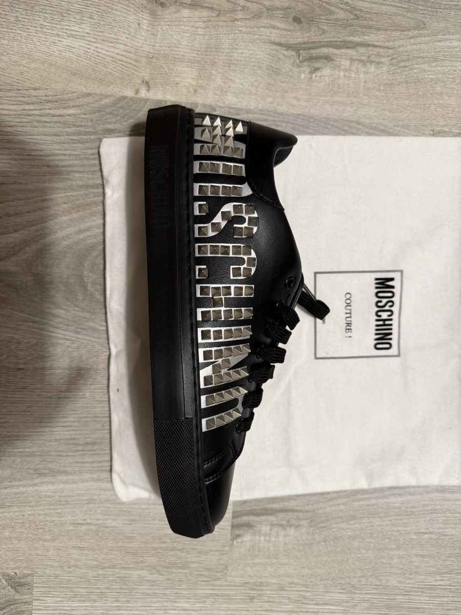 Moschino Scarpe da uomo: Moschino Sneakers 42  – Nuovo (secondo la descrizione) da Onnens VD venduto da ray_ks6p 1