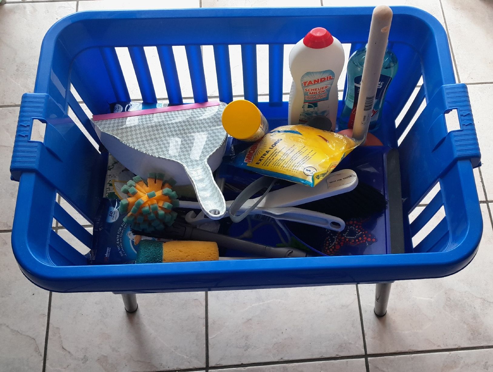 Tutti gli attrezzi: Flohmarkt – Usato da Adlikon b. Andelfingen venduto da Kraemse 2