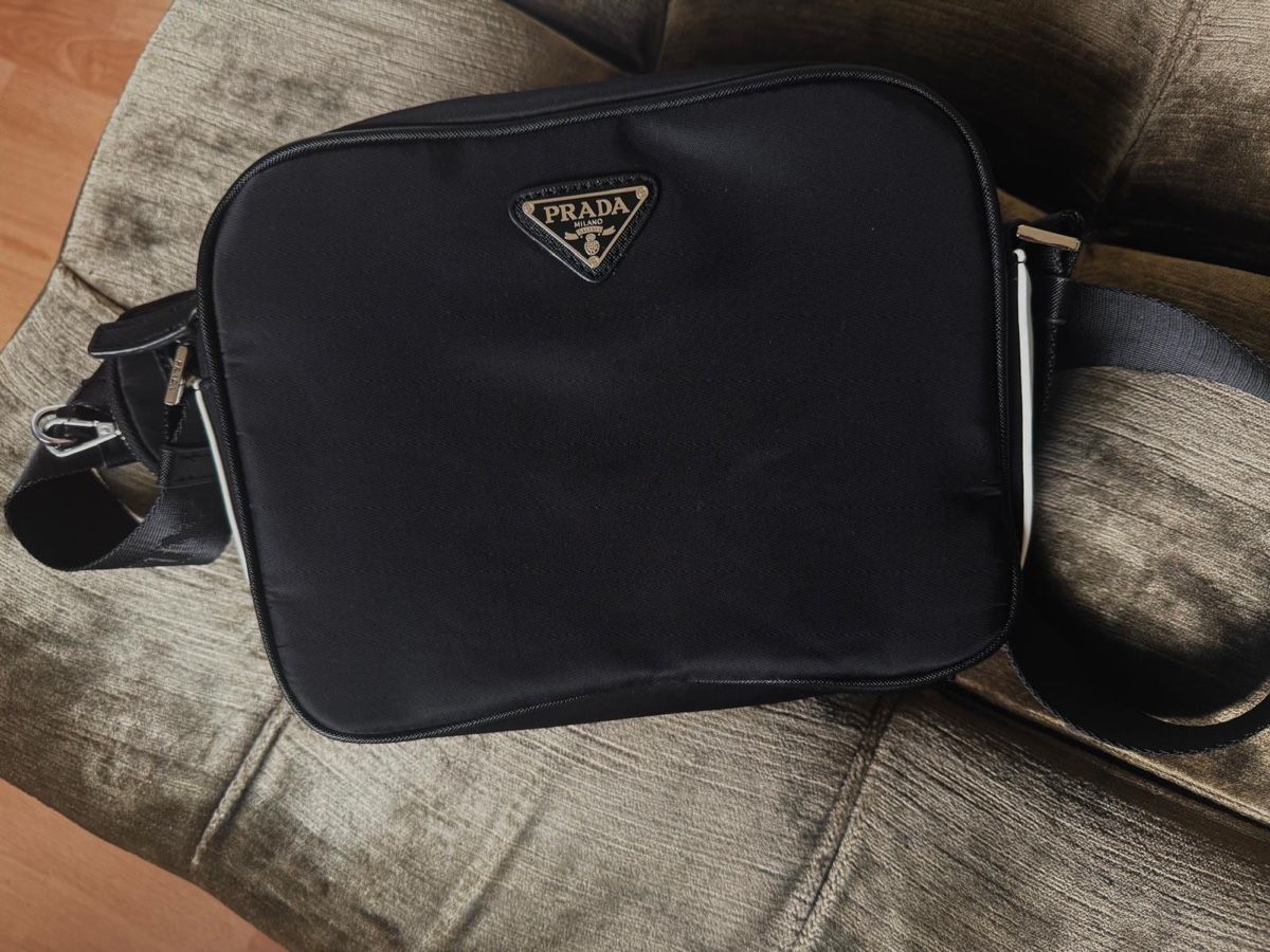 Borse da donna: Really nice unisex’s PRADA bag – Nuovo (secondo la descrizione) da Kilchberg ZH venduto da Suisse500 1