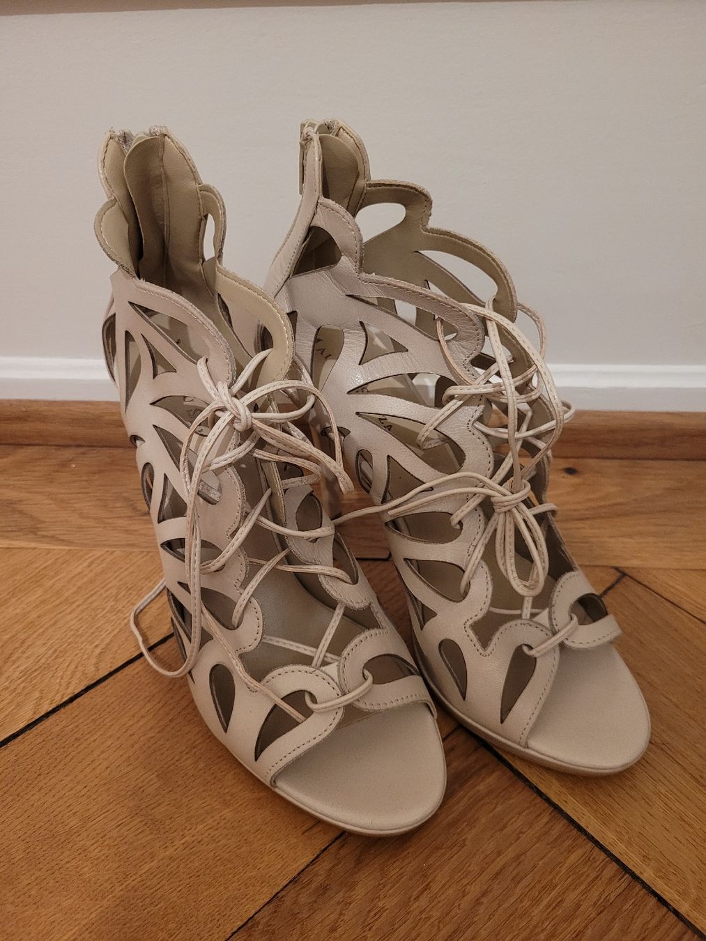 Scarpe da donna: High Heels aus Echtleder, beige – Nuovo e nell'imballaggio originale da Basel venduto da 3006B_