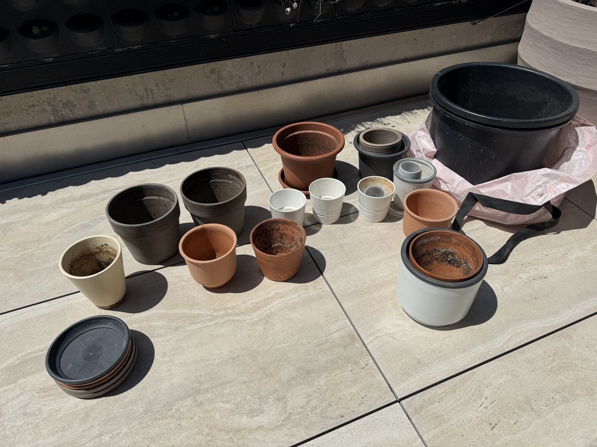 Vasi per fiori: Blumentöpfe verschiedene Grössen und Materialien gebraucht – Usato da Rudolfstetten venduto da jan014 1