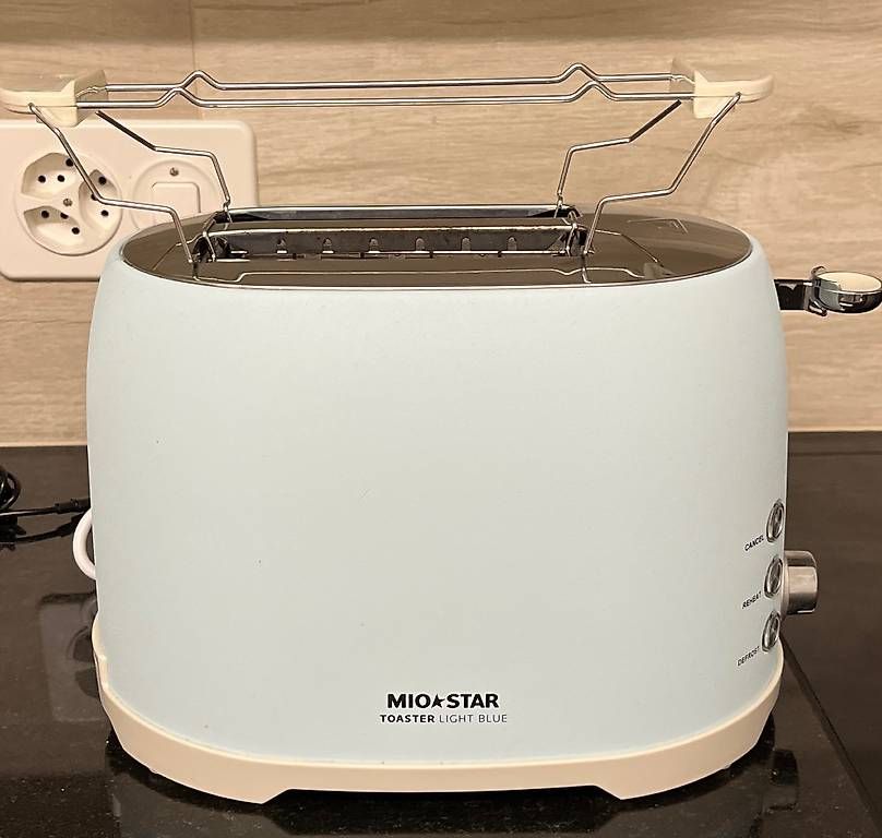 Küchengeräte: Toaster light blue – Gebraucht aus Basel von cla_g2xl