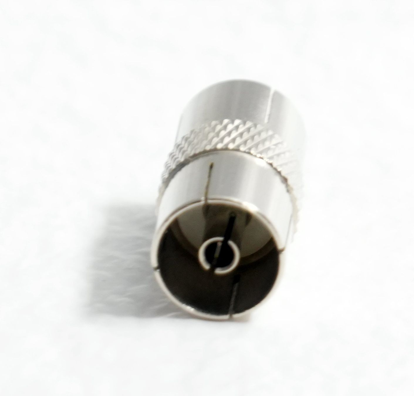 Laufwerke & Adapter: Coax Stecker Connector 2x (w) – Gebraucht aus Winterthur von Sawomiju