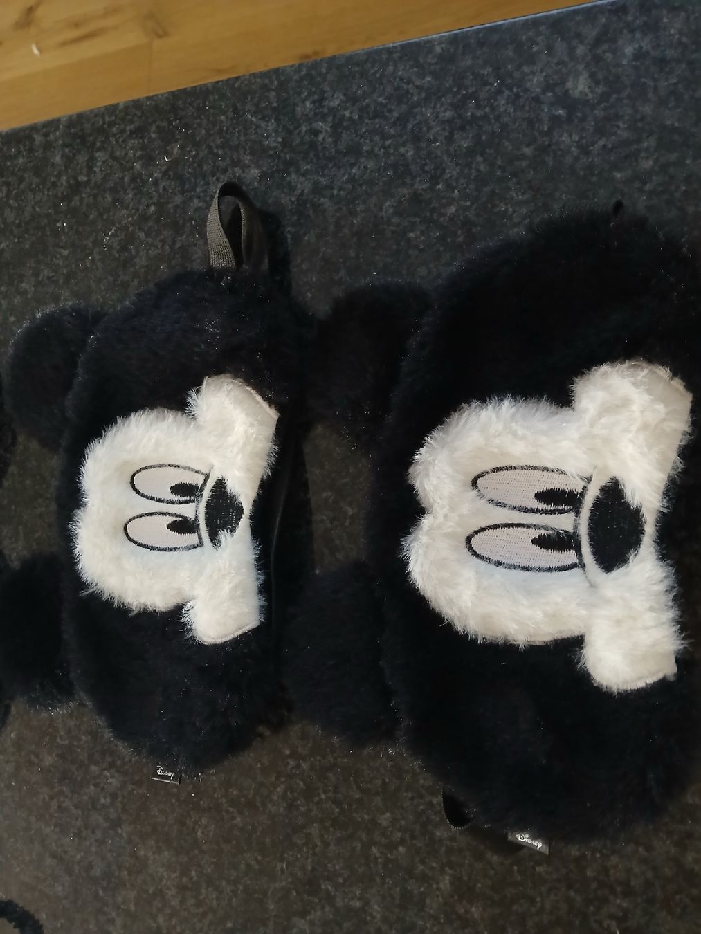 Altro in Cosmetici & Cura: Schlafmaske Mickey 2 Stück – Usato da Fislisbach venduto da Quirlig07