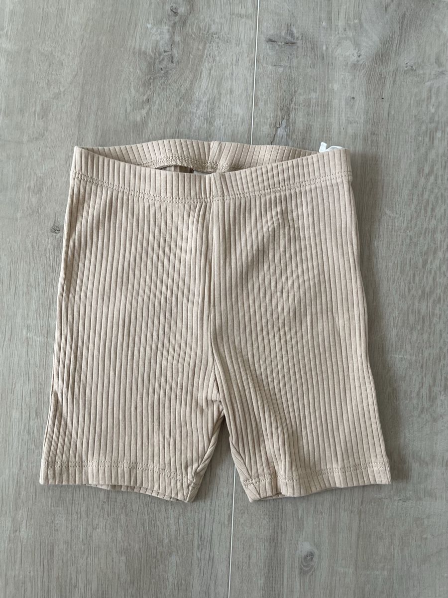 H&M Lotti & Set di vestiti: 3 Shorts H&M 74 Baumwolle  – Usato da Schlieren venduto da Keluwei 6