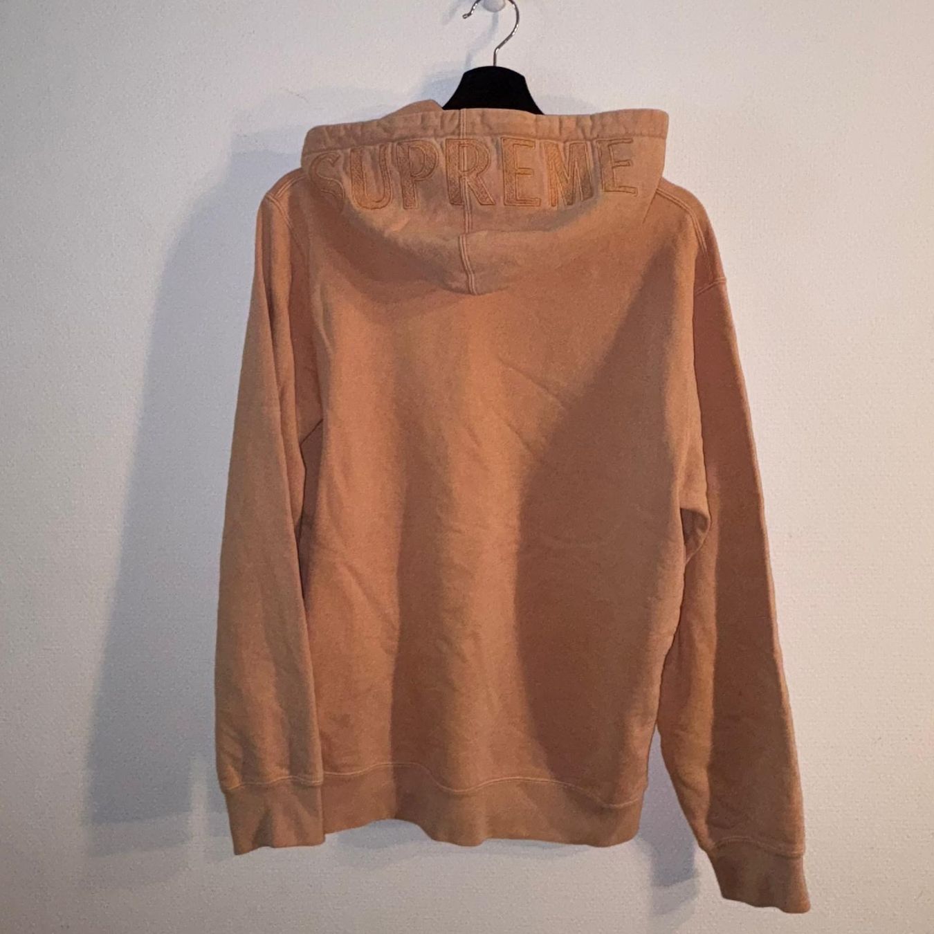 Maglioni & Felpe: Supreme Hoodie – Nuovo (secondo la descrizione) da Bern venduto da gia_jqj7 1