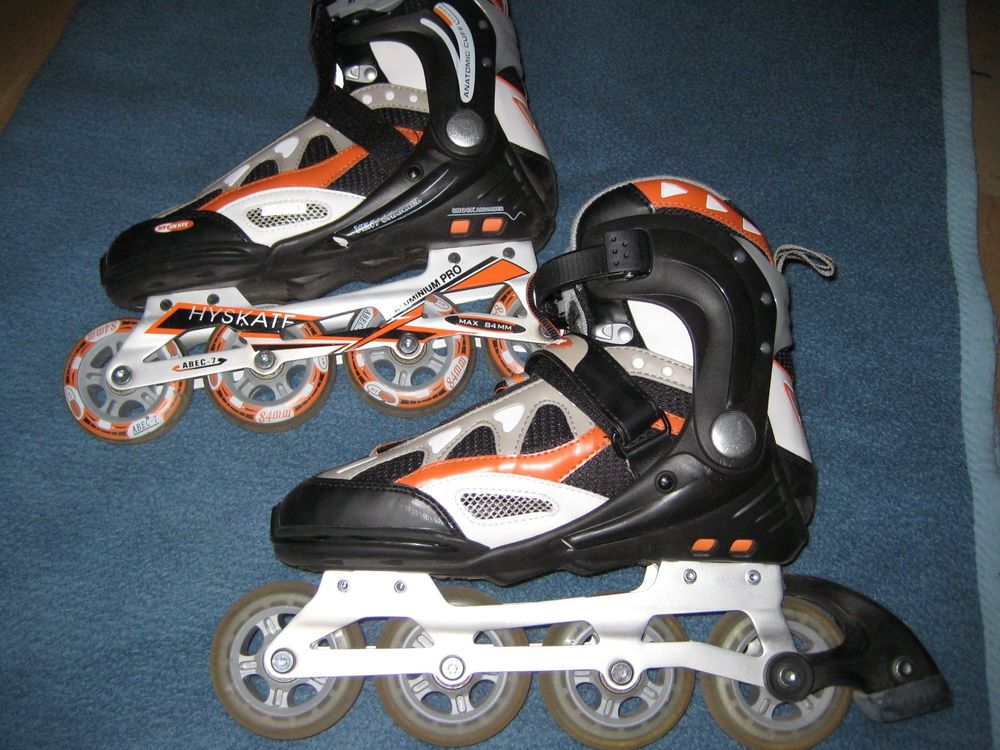 Inline Skates mit neuen kompl. Schonern Kaufen auf Ricardo