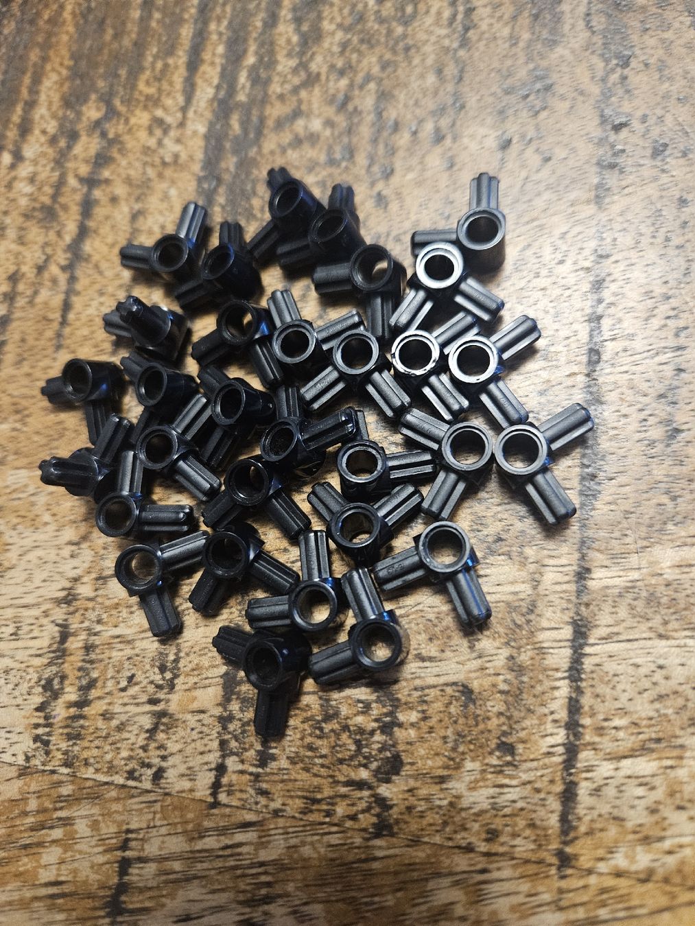 Lego Kit di costruzioni: lego 10197 lot de 30 pièces Black Technic, – Usato da Confignon venduto da Ecrofigs 1