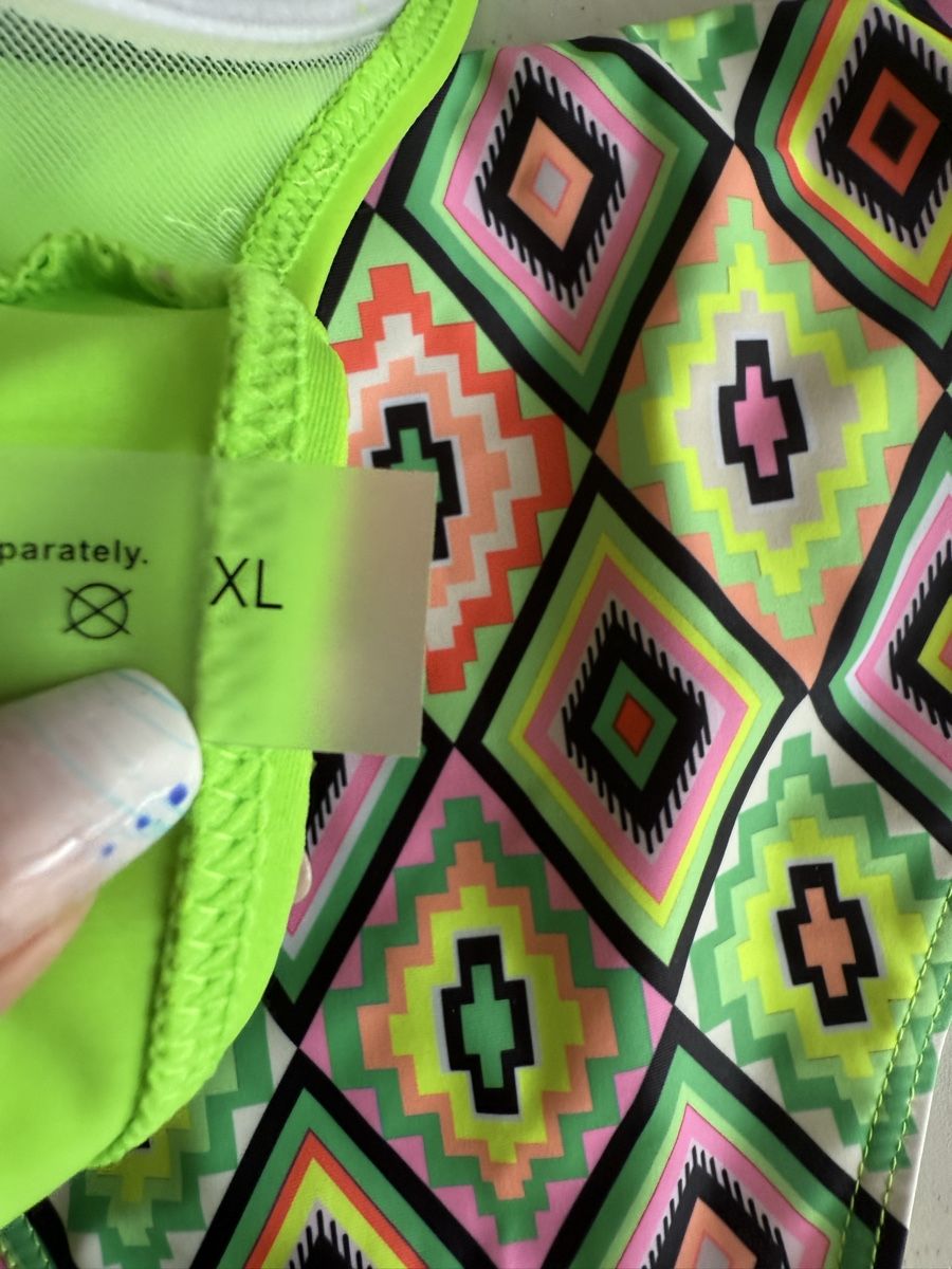 Costumi da bagno & Bikini: Bikini fluo géométrique, taille XL - Neuf – Nuovo e nell'imballaggio originale da Monthey venduto da meganoe 1