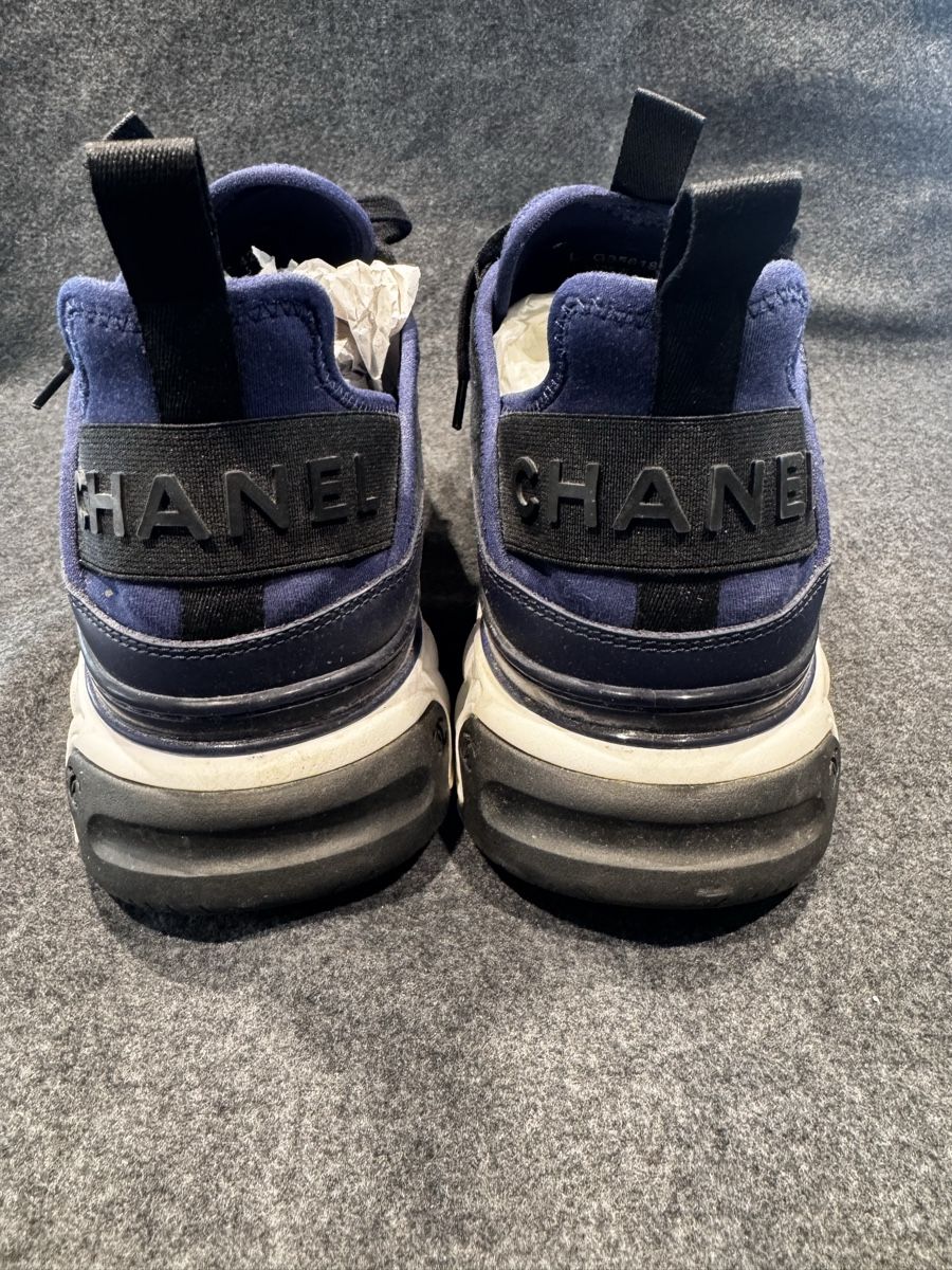 Chanel Scarpe da uomo: Chanel Sneaker unisex – Usato da Liestal venduto da KLAG 4