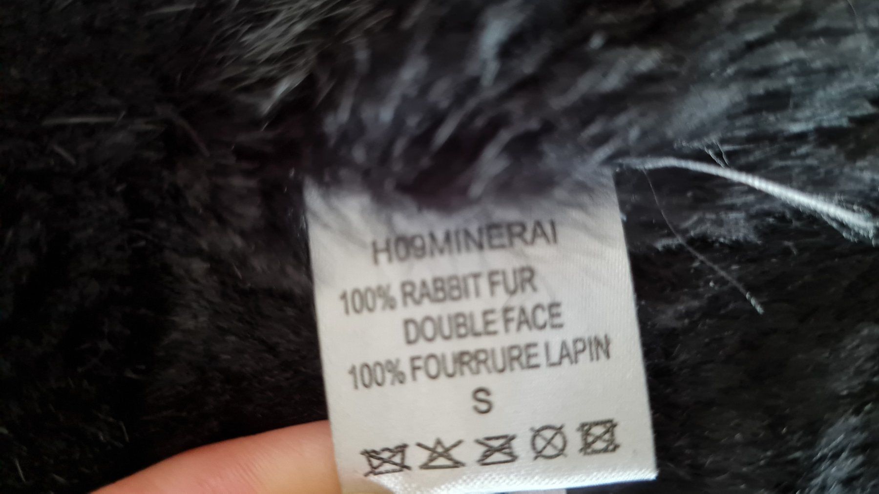 Maje Giacche: Veste Maje taille S fourrure noire – Usato da Payerne venduto da wardi11 6