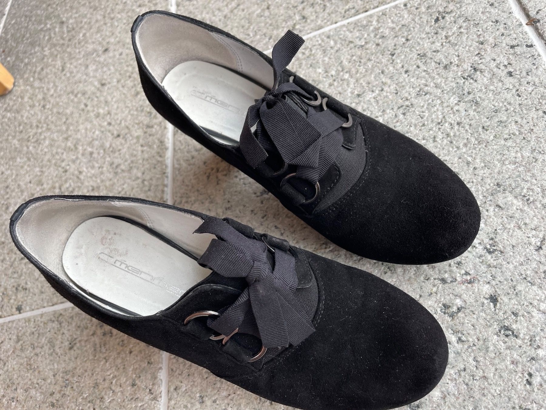 Damenschuhe: Wildleder Pumps Gr. 37 – Gebraucht aus Seedorf UR von Vita000 1