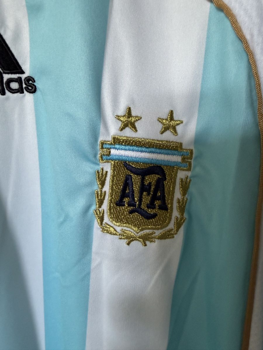 Leibchen & Hosen: Retro Argentinien Trikot – Neu und originalverpackt aus Turgi von Alina1 2
