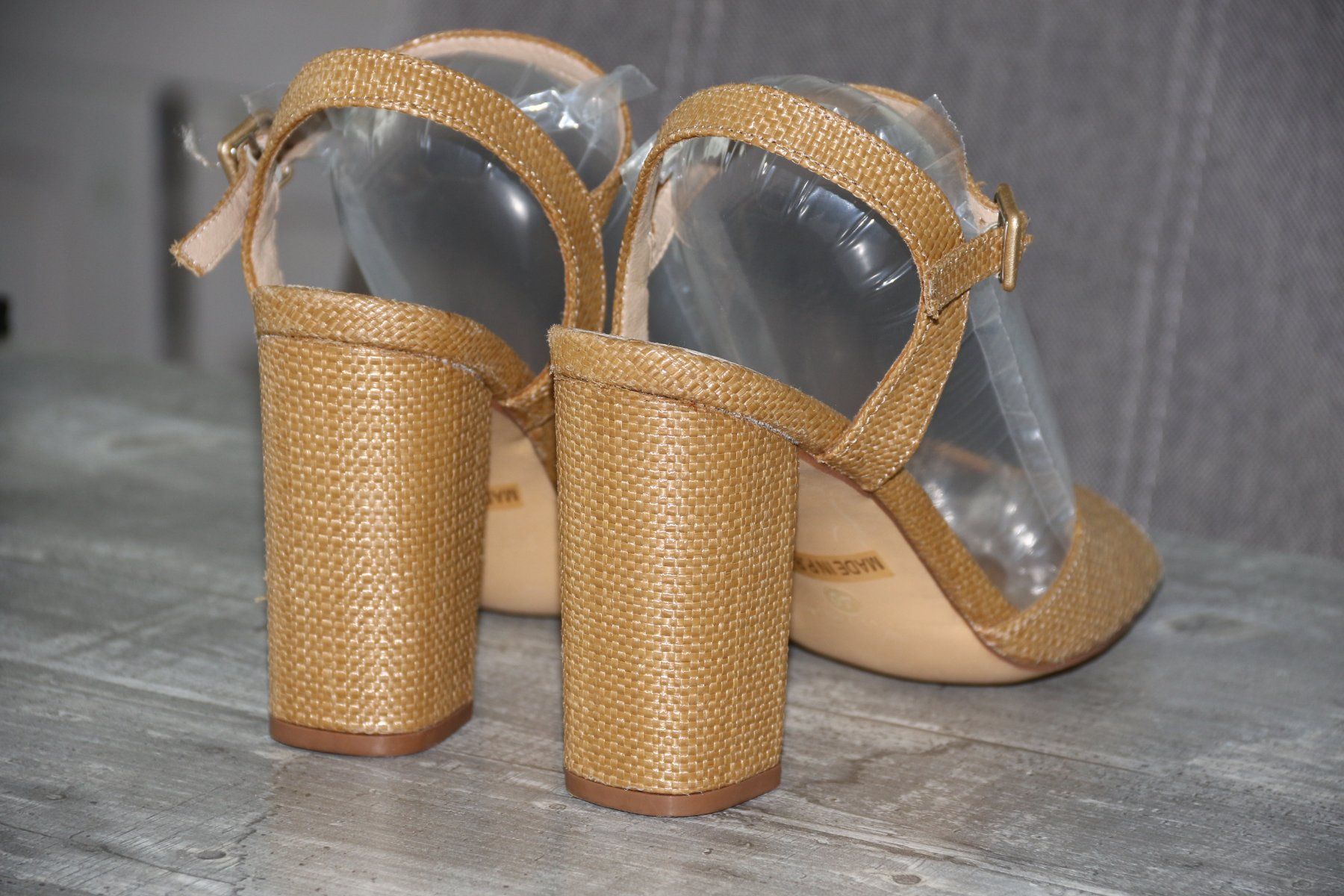 Scarpe da donna: Coole Sommerschuhe Gr.40 NEUWERTIG – Usato da Oberwil-Lieli venduto da Svetlana28 4