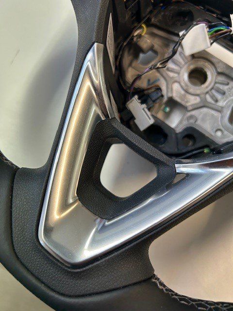 Opel Tutti pezzi di ricambio auto: Lenkrad Opel Combo E  95527148 / YQ001183YX – Nuovo e nell'imballaggio originale da Niedergösgen venduto da Marti019 8