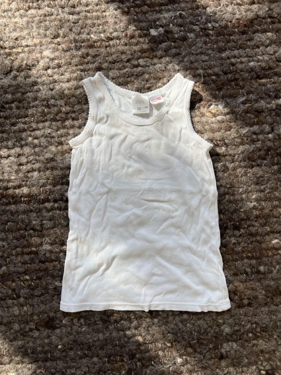 Biancheria intima: Zara Unterhemd Gr 104 – Usato da Winterthur venduto da LeonoraCor