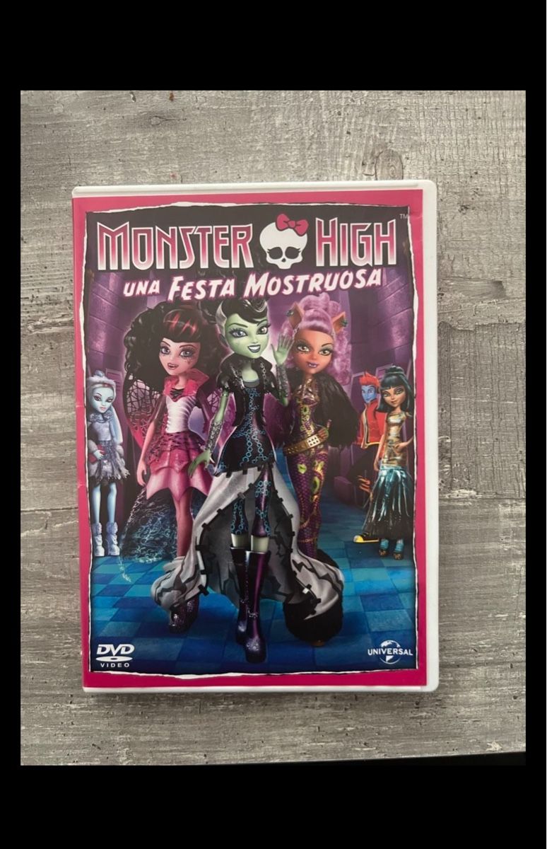 Tutti i DVDs: Monster high – Nuovo (secondo la descrizione) da Osogna venduto da elisa__ks__