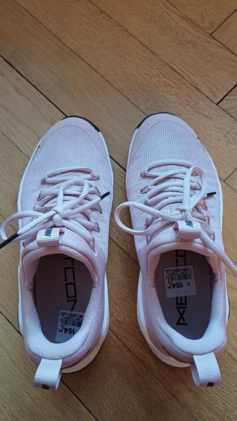 Nike Scarpe da donna: Nike FREE Performance neuves roses – Nuovo (secondo la descrizione) da Genève venduto da njia