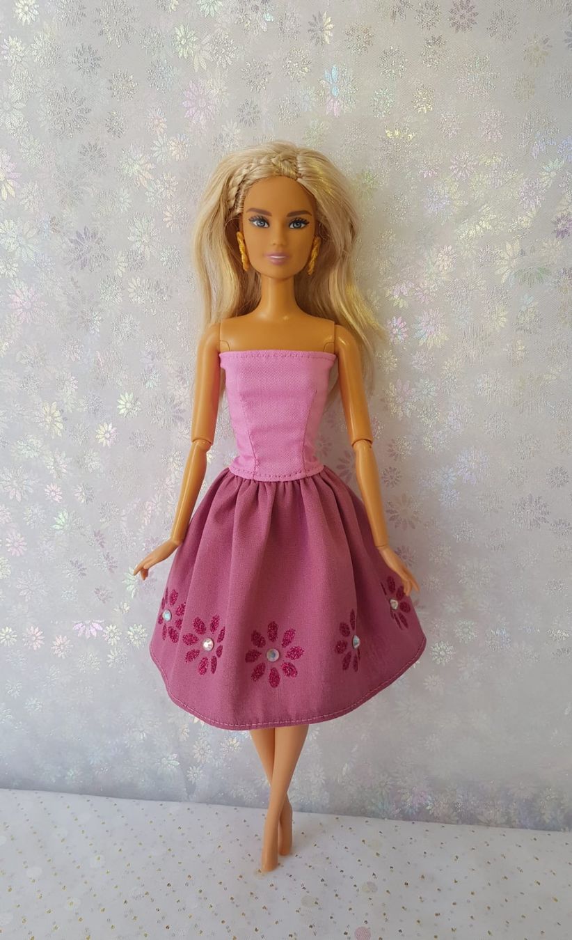 Puppen: Barbie Kleid – Neu (gemäss Beschreibung) aus Lachen SZ von Sakura4hime