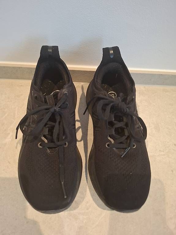 Herrenschuhe: Asics Gel Nimbus 26 Grösse 39.5 – Gebraucht aus Rüschlikon von cyrilbrupbacher 1