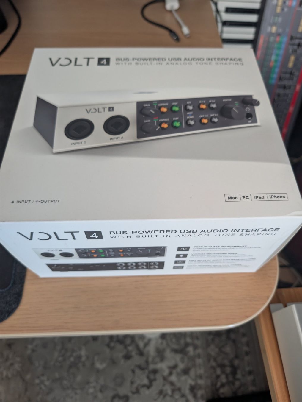Universal Audio Attrezzatura per studi di registrazione: Universal audio volt 4 – Usato da Wallisellen venduto da Milouzzzz 2