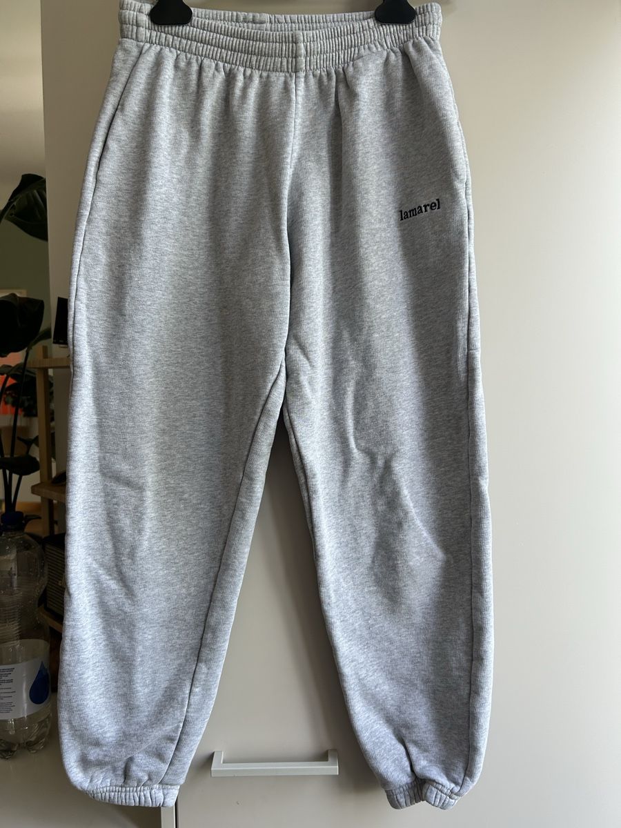 Lamarel Pantaloni: lamarel trainerhose gr xs – Usato da Basel venduto da Nicetohave13