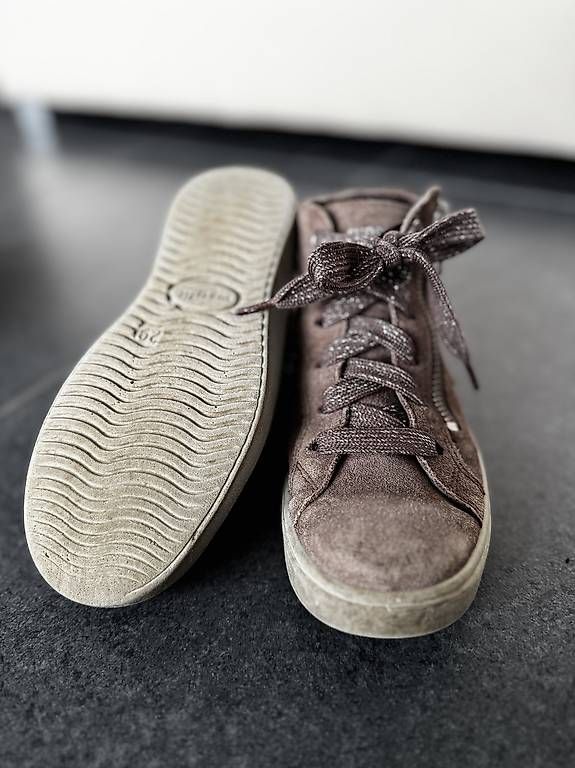 Chaussures garçon: Sneaker Gr. 29 – D'occasion à Ottenbach par bienemaja010 1