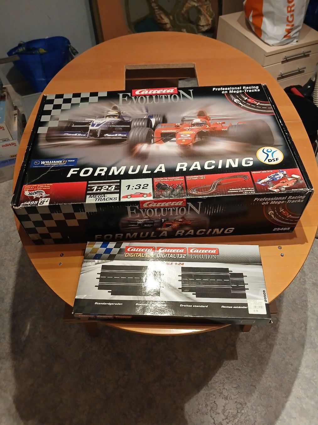 Carrera Circuits: Carera Bahn. Kaum Gebraucht – D'occasion à Heimberg par kayo508