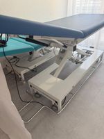 Behandlungsliege & OP Hocker