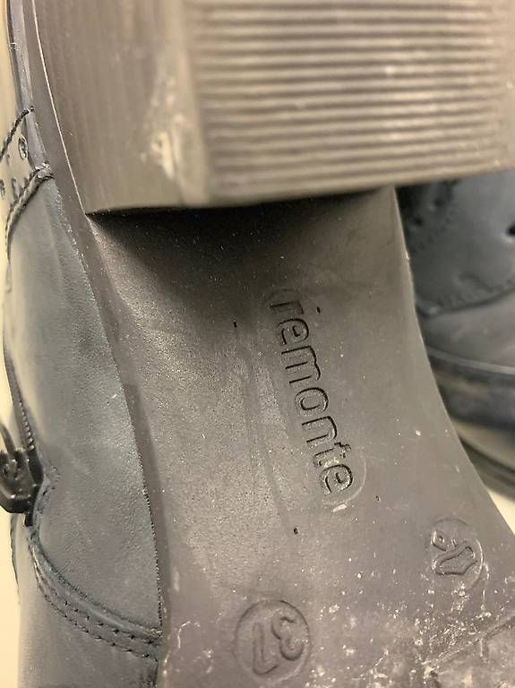 Damenschuhe: Damen Schuh Gr 37  – Gebraucht aus Gränichen von Robei 2