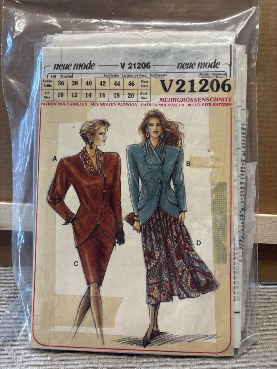 Schnittmuster: Schnittmuster für Damen Jacke – Gebraucht aus Rümlang von euqinom16