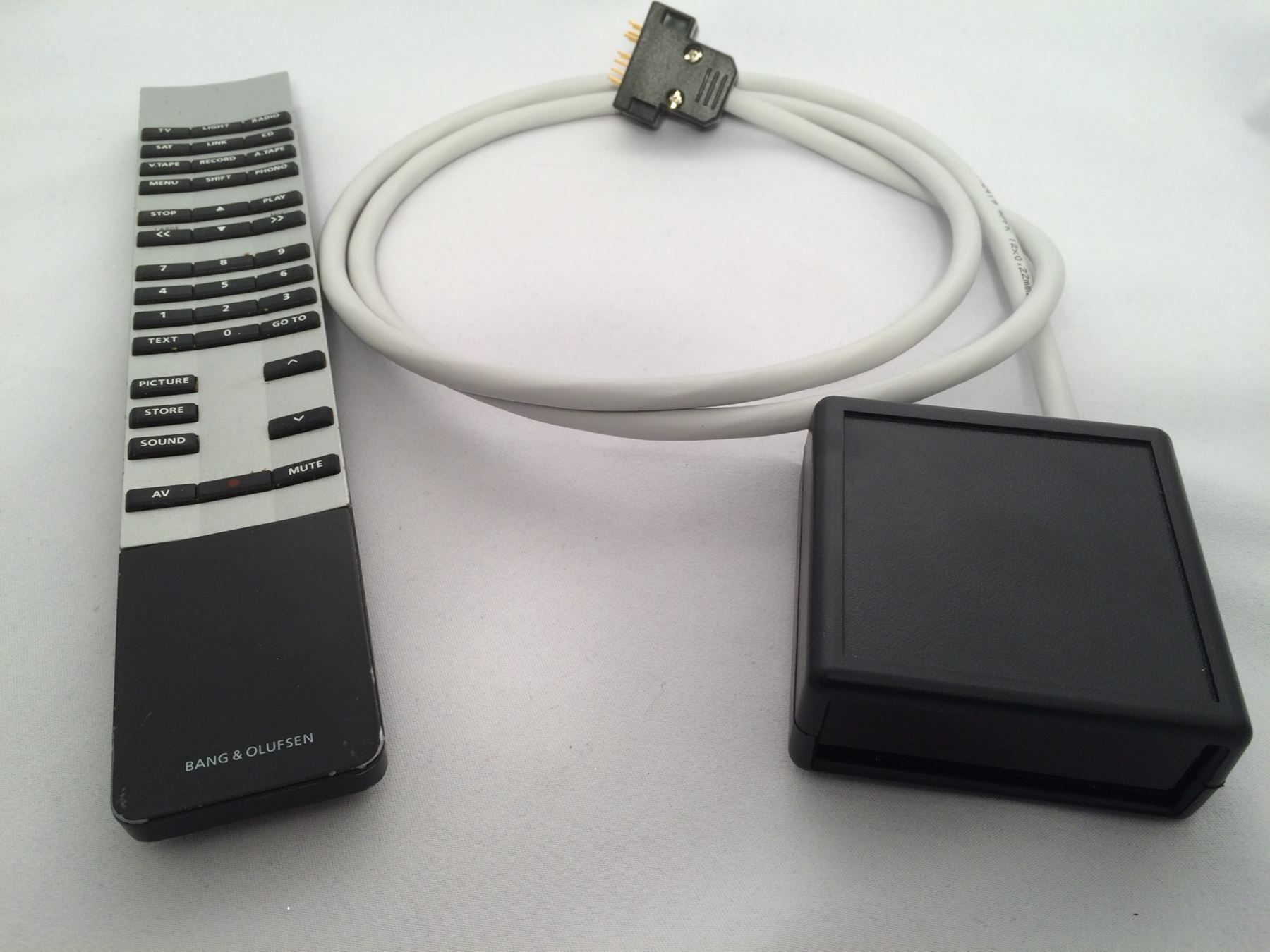 Telecomandi: Télécommande IR pour REVOX A700 !!! – Nuovo (secondo la descrizione) da La Plaine venduto da sil4555