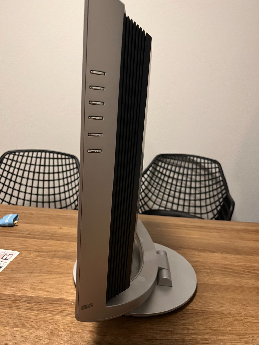 Monitor: Sony SDM-HX95 LCD 19 Zoll Computer Display Vintage – Usato da Volketswil venduto da Lootington_Post 1