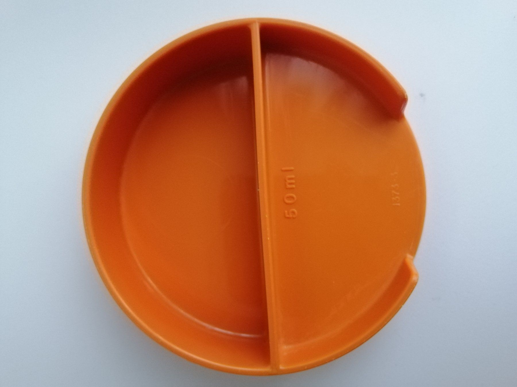 Tupperware Contenitori & Simili: Massbecher Tupperware, orange, 70er vintage – Usato da Villmergen venduto da MONCHHICHI 4