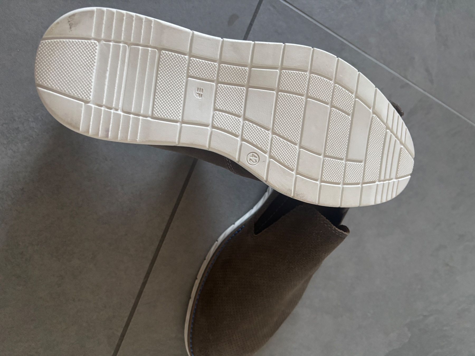 Herrenschuhe: Fretz Men Sneaker Grösse 42 – Neu (gemäss Beschreibung) aus Seon von Hammermann 3