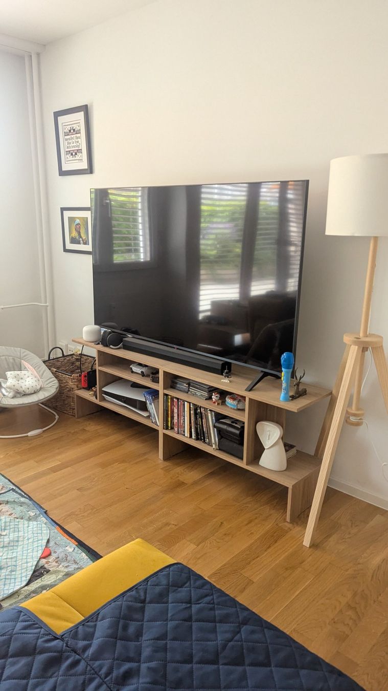 LG Televisori: LG UR78 65" TV – Usato da Zürich venduto da ann_6gcx