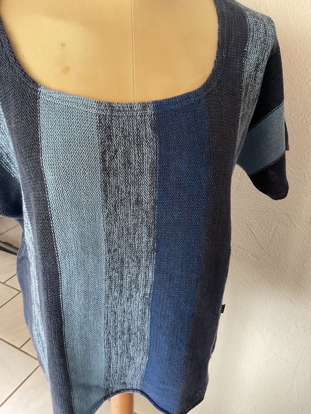 Maglioni & Felpe: Linara Kurz Arm Pullover 50%cotton50% Linen gr M – Nuovo (secondo la descrizione) da Wil ZH venduto da RiccardaWegmann