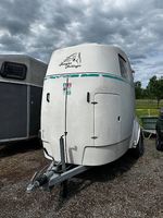 Mustang Camp Let Pferdeanhänger