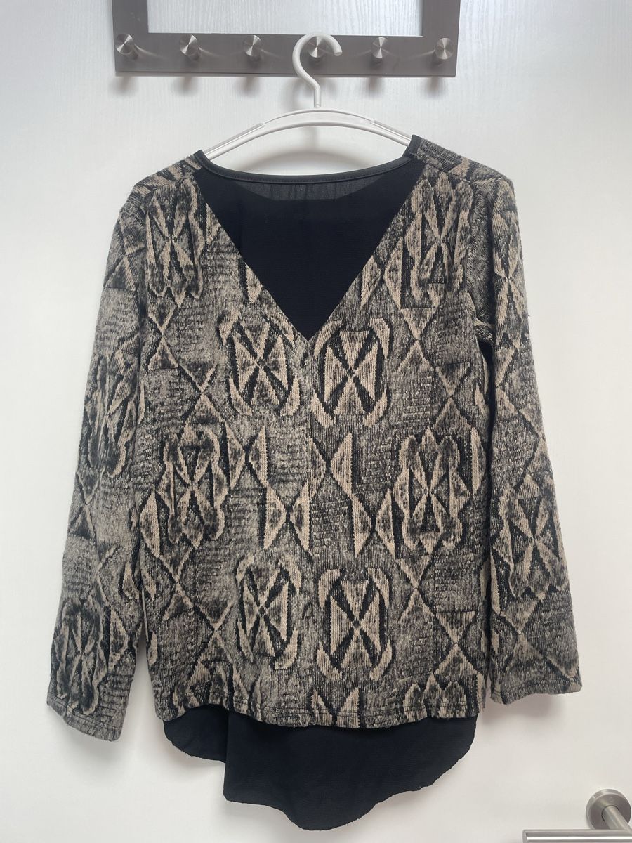 Top: Pull à motifs – Usato da Corgémont venduto da Leane.Z 1
