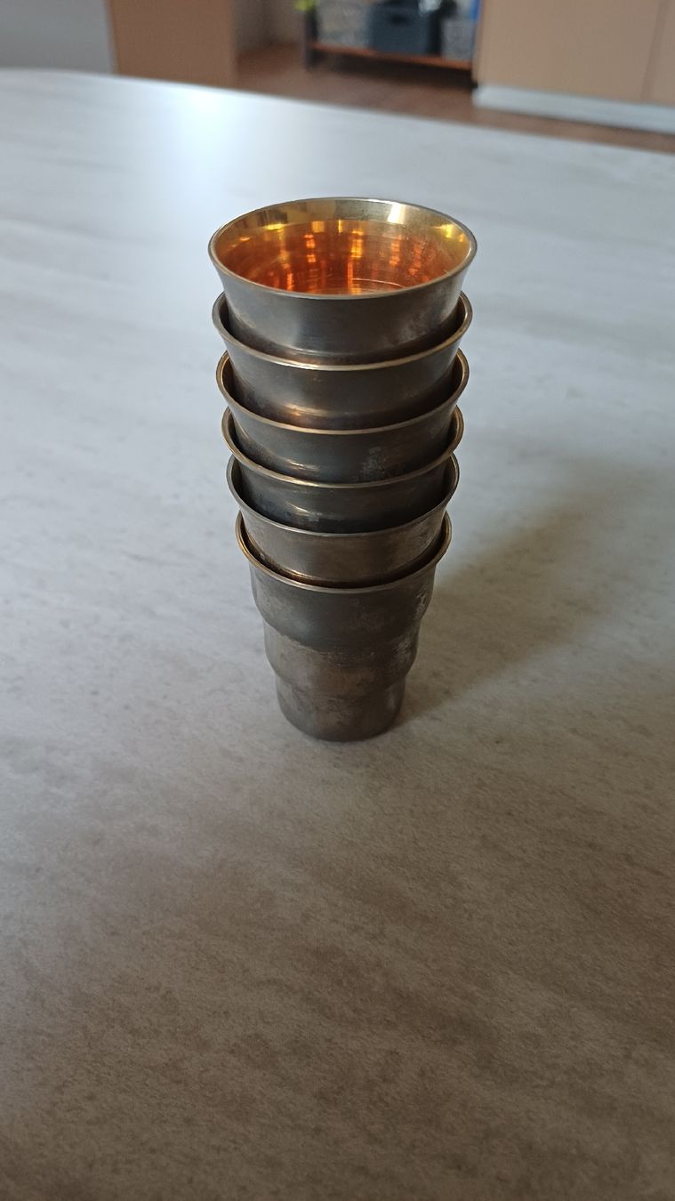 Tassen: Trinkbecher von  Spring  – Gebraucht aus Flawil von Pinkmalibu 6
