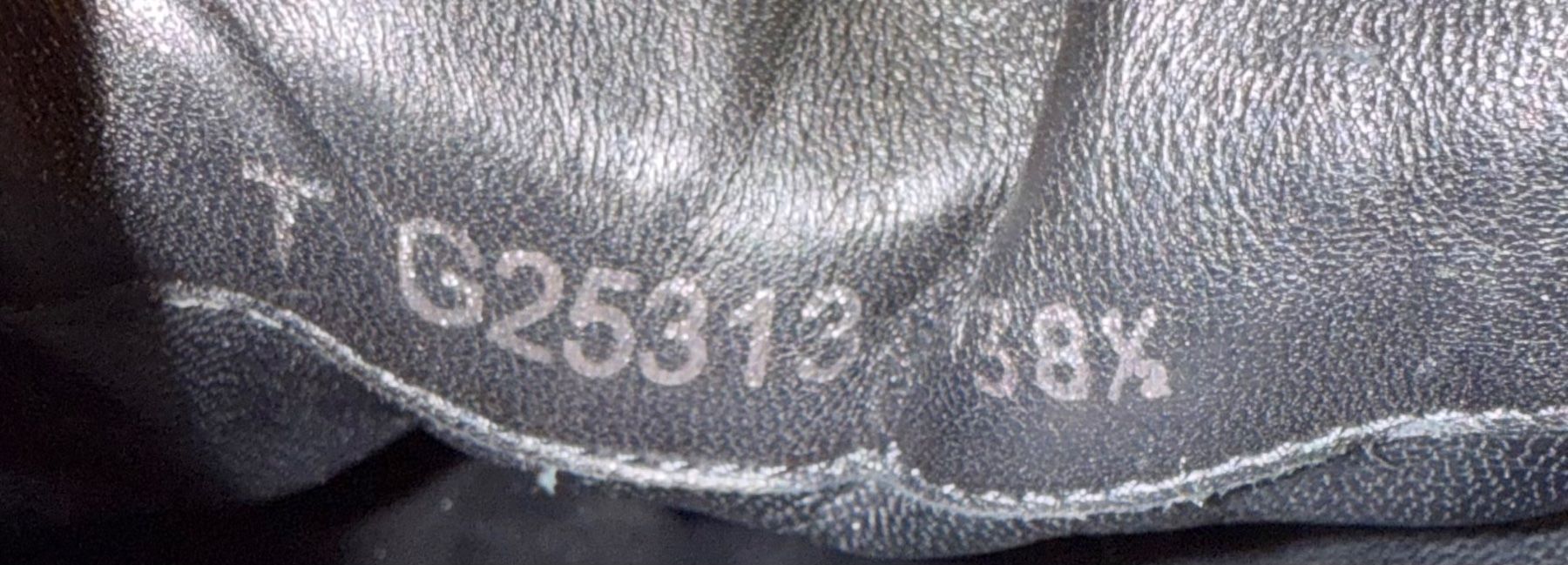 Chanel Damenschuhe: Chanel schwarze Sneakers, Leder – Gebraucht aus Wohlen AG von homecollectivech 5