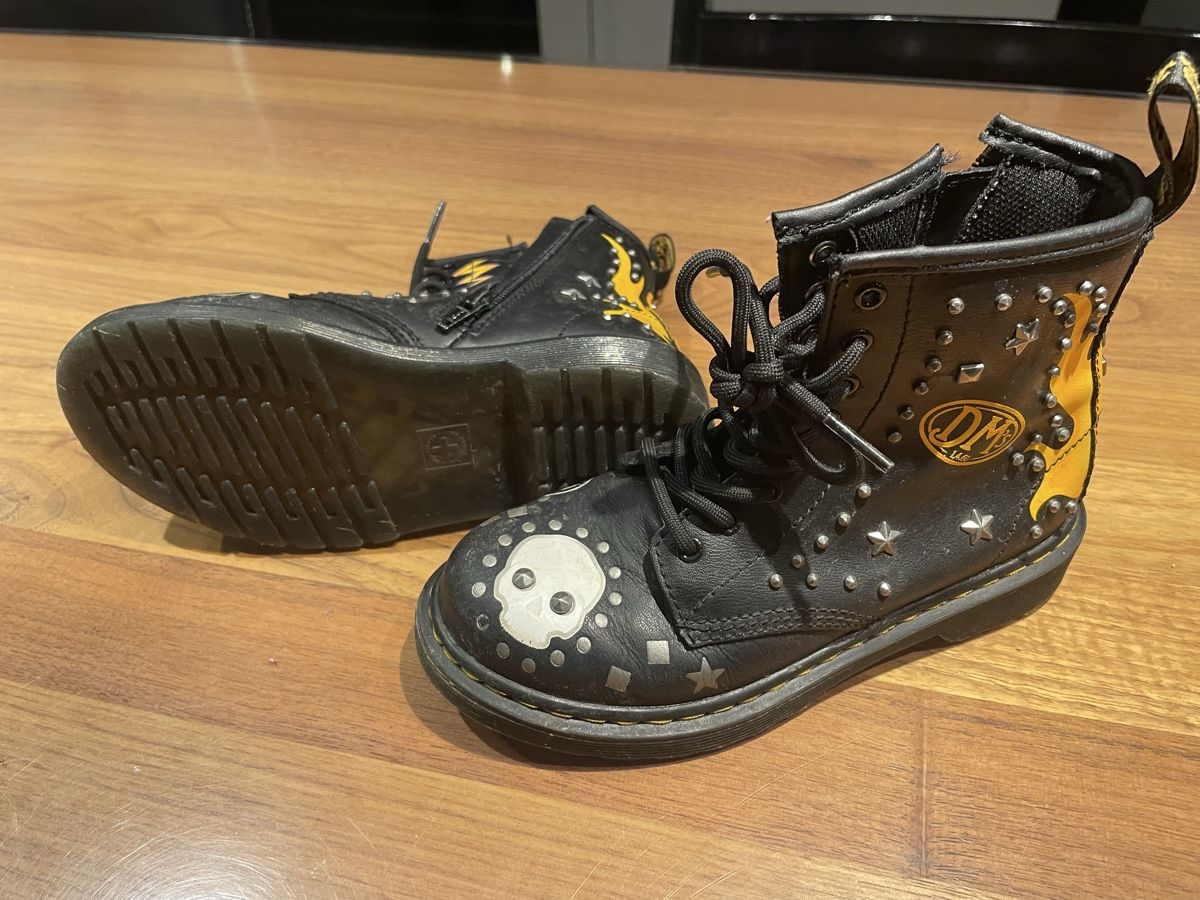 Scarpe per ragazze: Schuhpaket Grösse 32/33 – Usato da Wegenstetten venduto da Marcus2222 3
