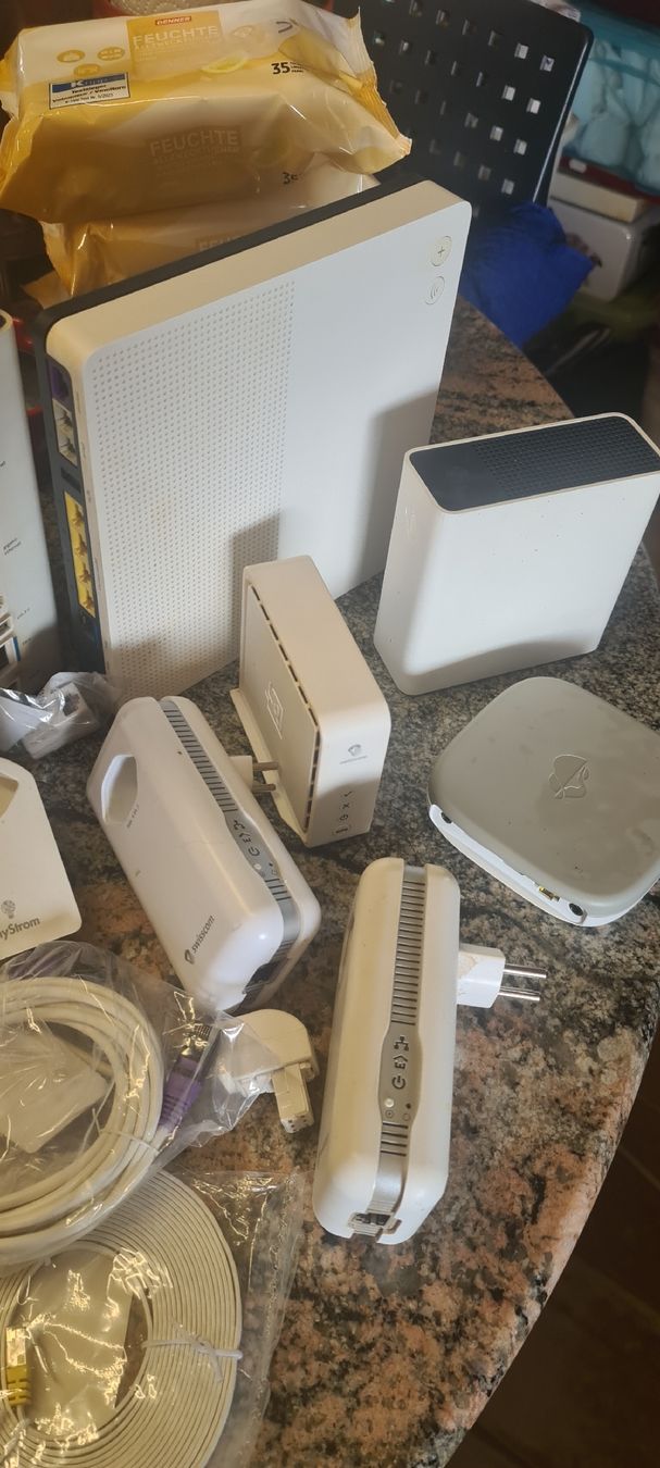 Swisscom Modem & Router: swisscom Zubehör  – Usato da Bellerive VD venduto da Hermes5