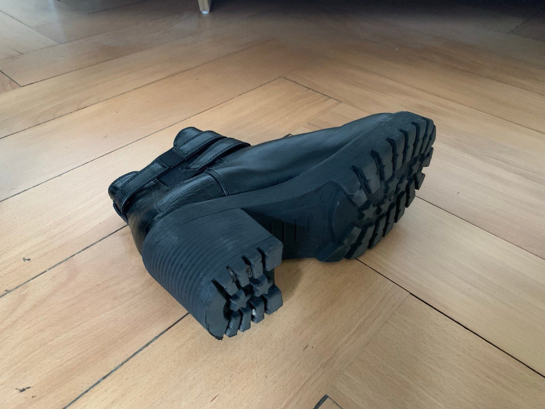 Scarpe da donna: CATWALK - Stiefelette schwarz 38 – Usato da Zürich venduto da Diazaio 3