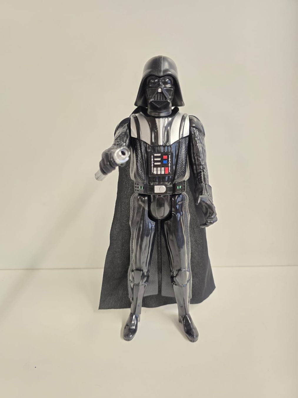 Hasbro Statuette: Darth Vader Sammelfigur Hasbro – Usato da Tuggen venduto da Santasbag