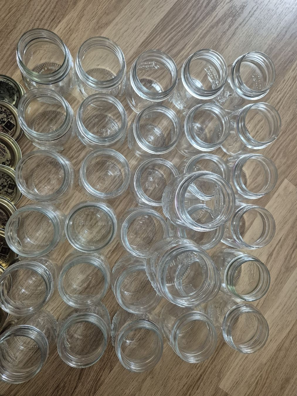 Contenitori & Simili: 32 Quattro Stagioni Einmachgläser 250ml – Usato da Langenthal venduto da Polarisstern 2