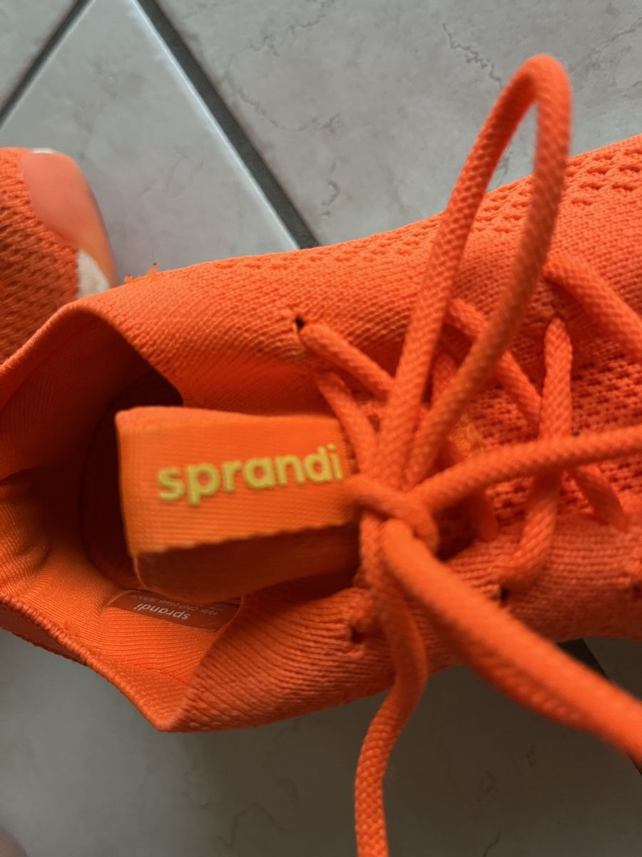 Schuhe für Jungen: Orange sprandi sneakers grösse 33 – Gebraucht aus Zimmerwald von wuff81 2