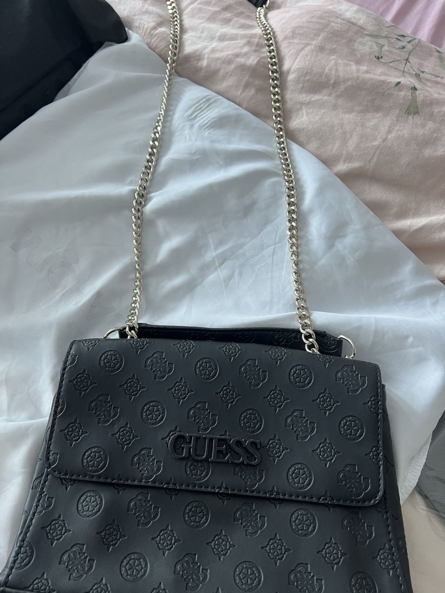 Sacs femmes: Guess Tasche  – D'occasion à Basel par Tristac