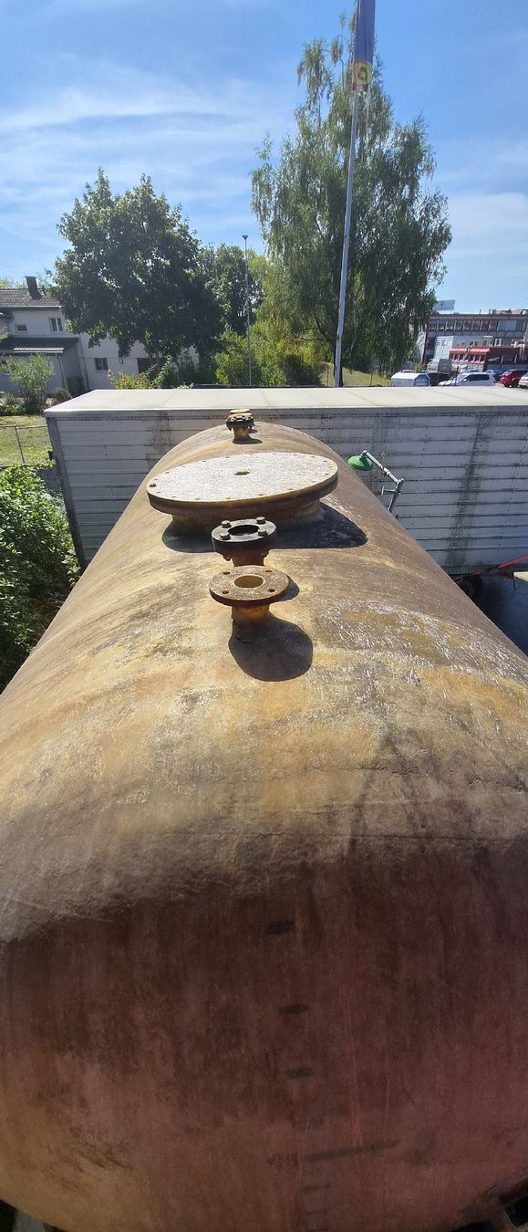 Accessori per altri veicoli: Lagertank 20m3 mit Auffangwanne – Usato da Hombrechtikon venduto da Dutti85 1