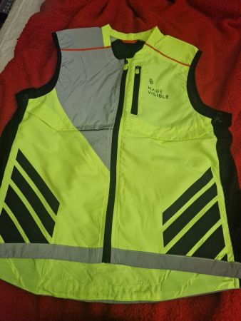 TCS Leuchtweste für junge Velofahrer